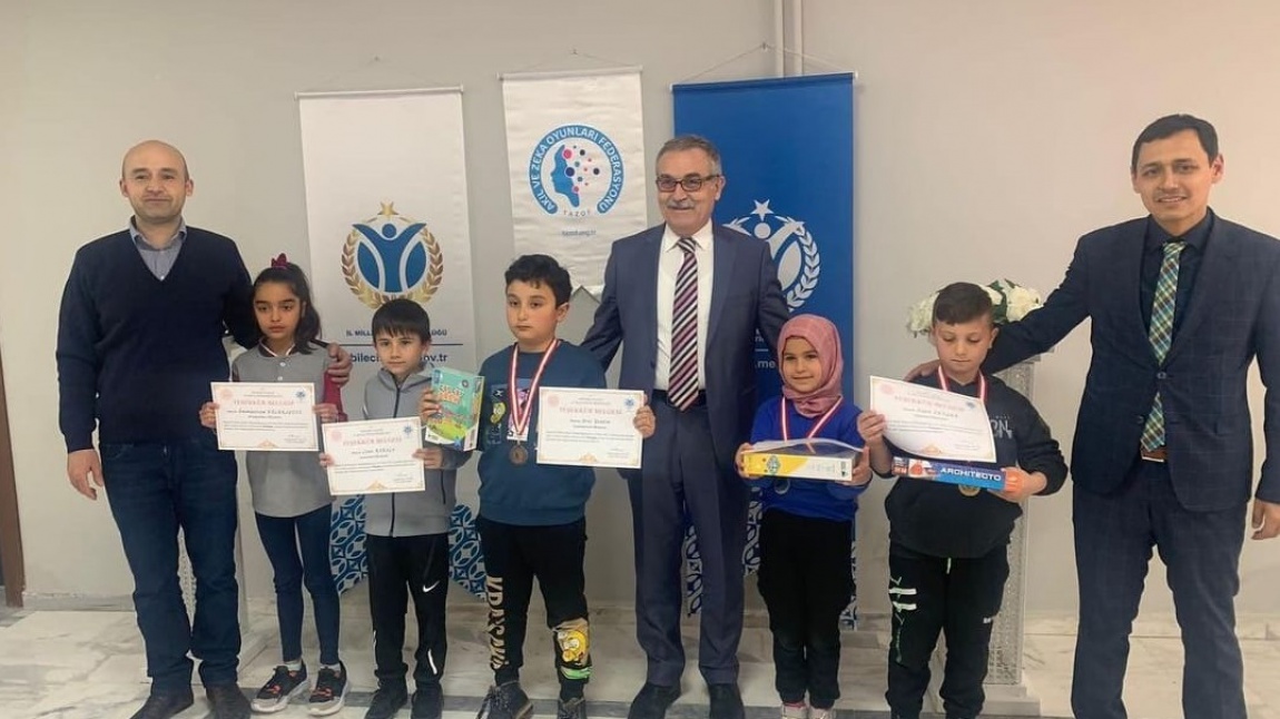 Akıl Oyunlarında Kursiyerlerimizden Büyük Başarı - Türkiye Turnuvasına Katılmaya Hak Kazandık